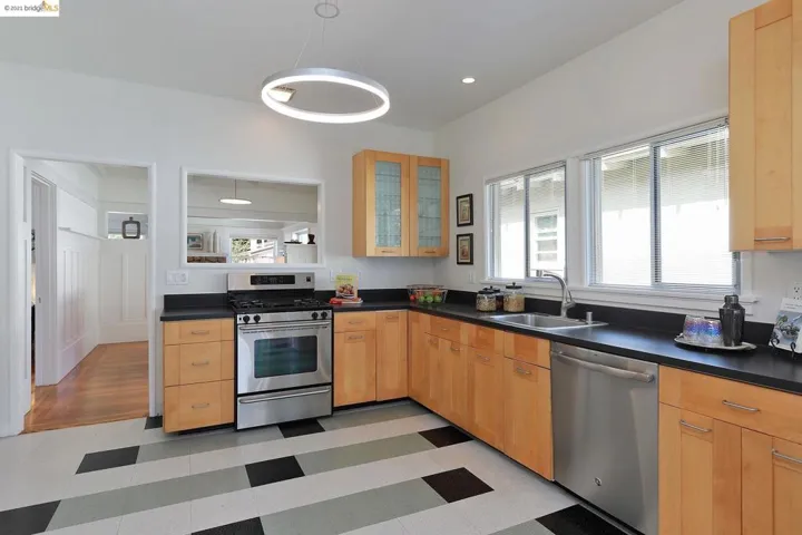 2421 Edwards Street, Berkeley, California 94702