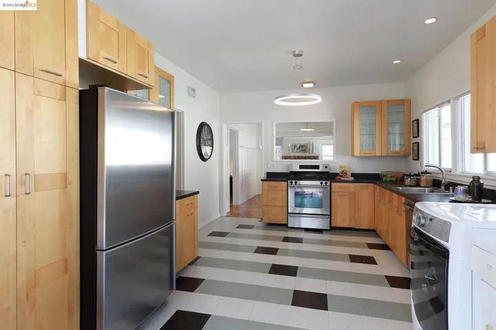 2421 Edwards Street, Berkeley, California 94702