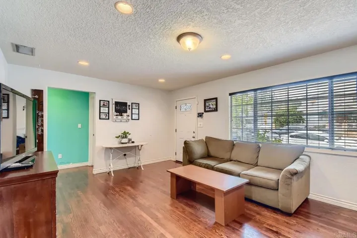 773 El Monte Rd, El Cajon, California 92020