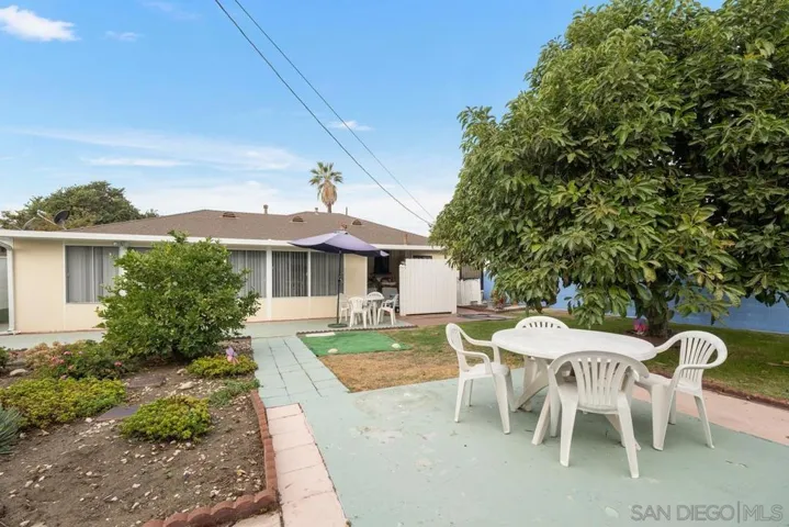13630 Regentview Ave, Bellflower, California 90706