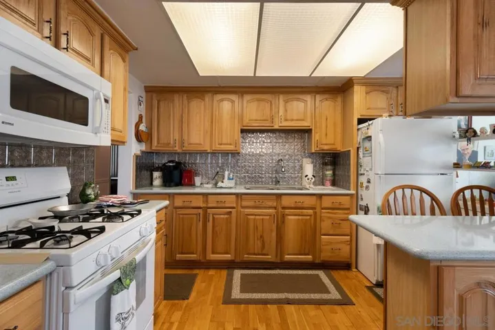 13630 Regentview Ave, Bellflower, California 90706
