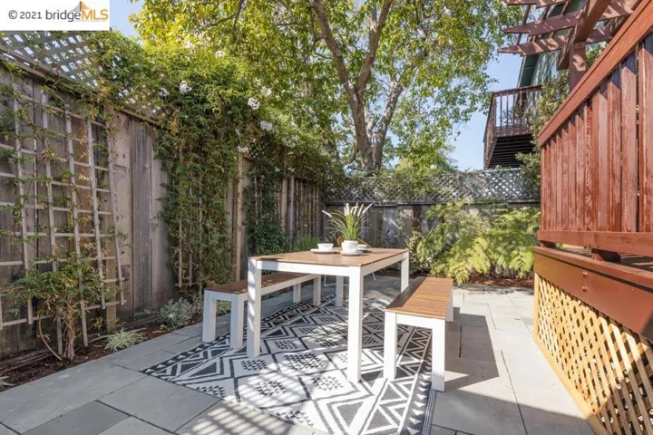 2434 Byron St, Berkeley, California 94702