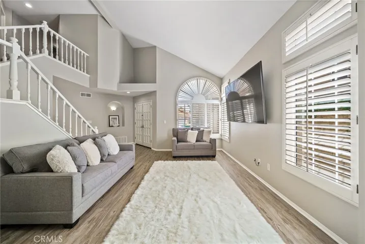 27523 Mariam Place, Saugus, California 91350