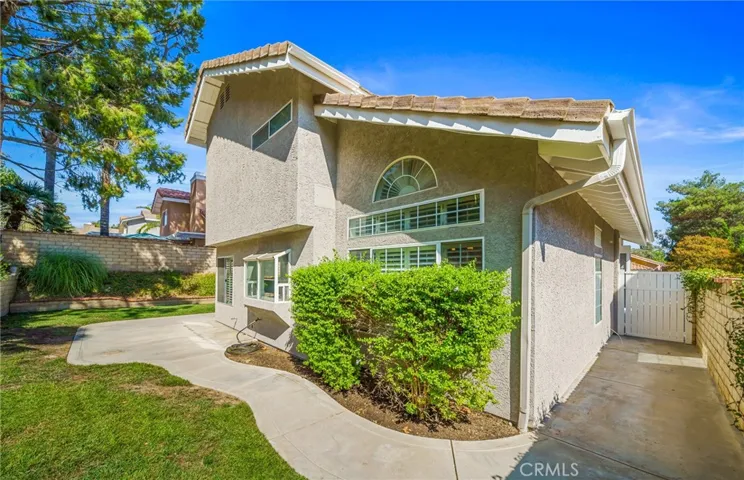 27523 Mariam Place, Saugus, California 91350