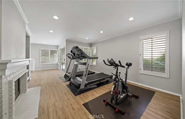 27523 Mariam Place, Saugus, California 91350