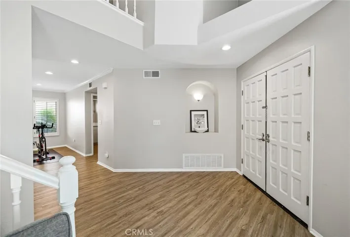 27523 Mariam Place, Saugus, California 91350