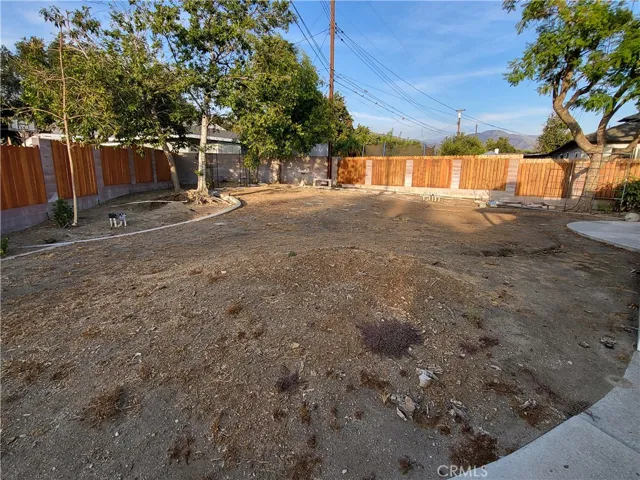 218 E Ralston Avenue, San Bernardino, California 92404