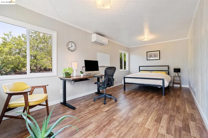 11303 Ettrick St, Oakland, California 94605