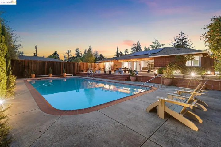 11303 Ettrick St, Oakland, California 94605