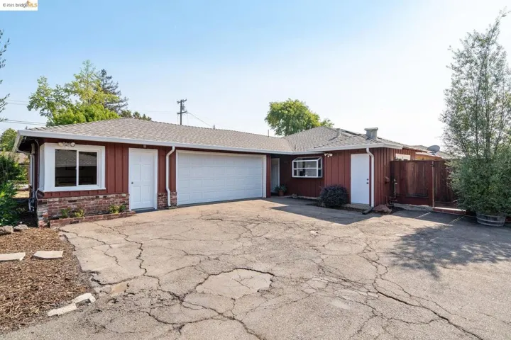 11303 Ettrick St, Oakland, California 94605
