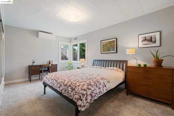 11303 Ettrick St, Oakland, California 94605