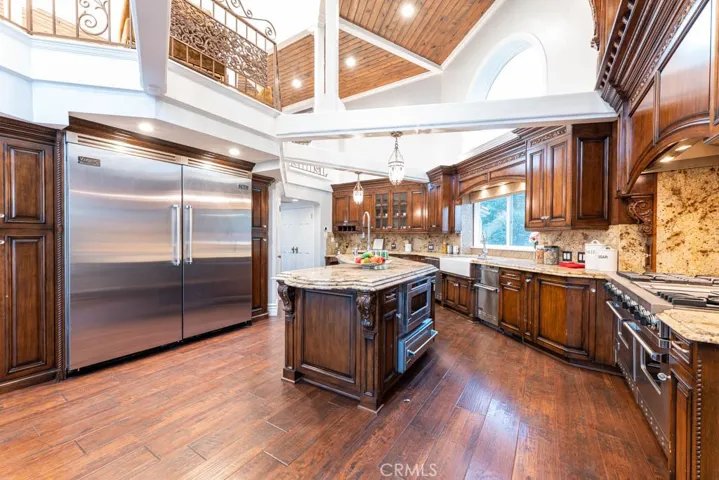 10650 Oakdale Avenue, Chatsworth, California 91311
