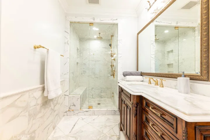 10650 Oakdale Avenue, Chatsworth, California 91311