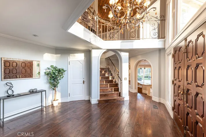 10650 Oakdale Avenue, Chatsworth, California 91311