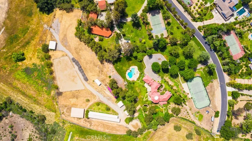 10650 Oakdale Avenue, Chatsworth, California 91311