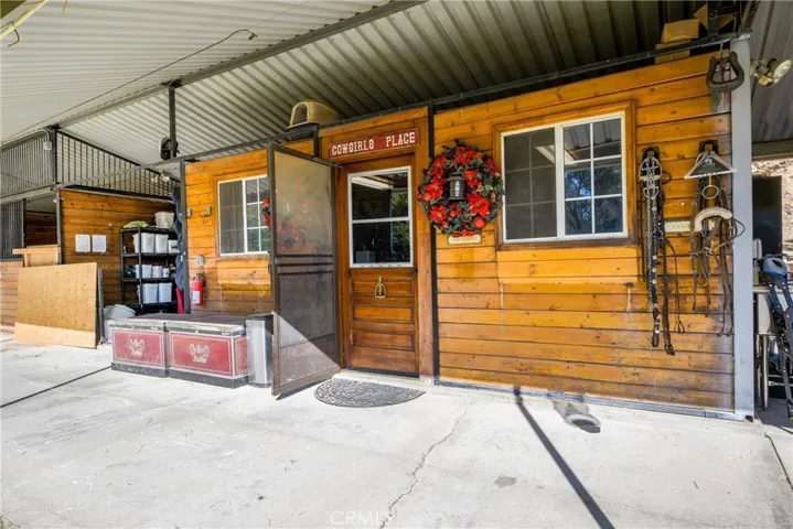 10650 Oakdale Avenue, Chatsworth, California 91311