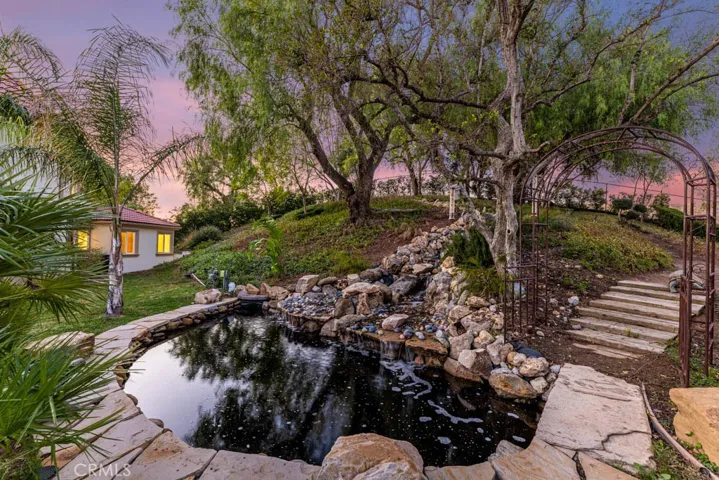 10650 Oakdale Avenue, Chatsworth, California 91311