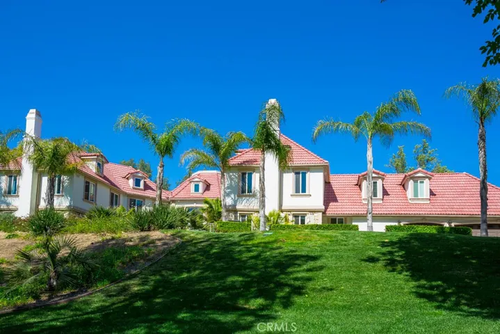 10650 Oakdale Avenue, Chatsworth, California 91311
