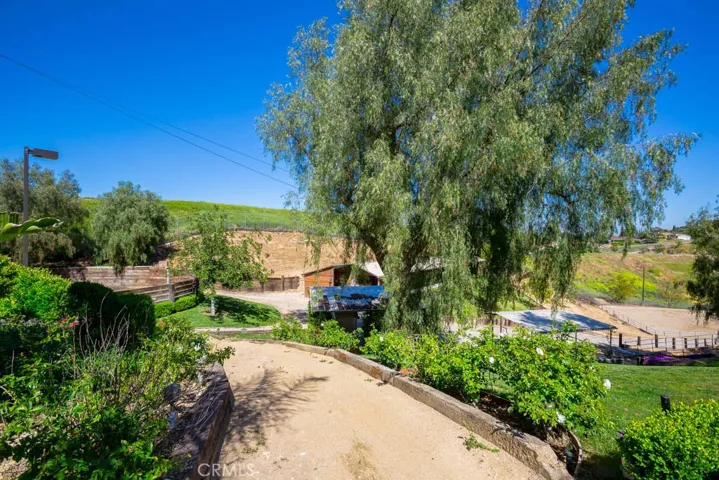 10650 Oakdale Avenue, Chatsworth, California 91311
