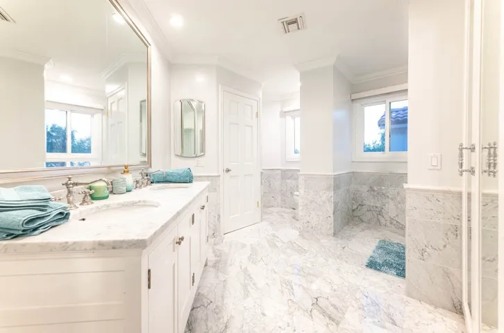 10650 Oakdale Avenue, Chatsworth, California 91311