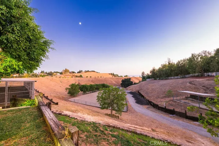 10650 Oakdale Avenue, Chatsworth, California 91311