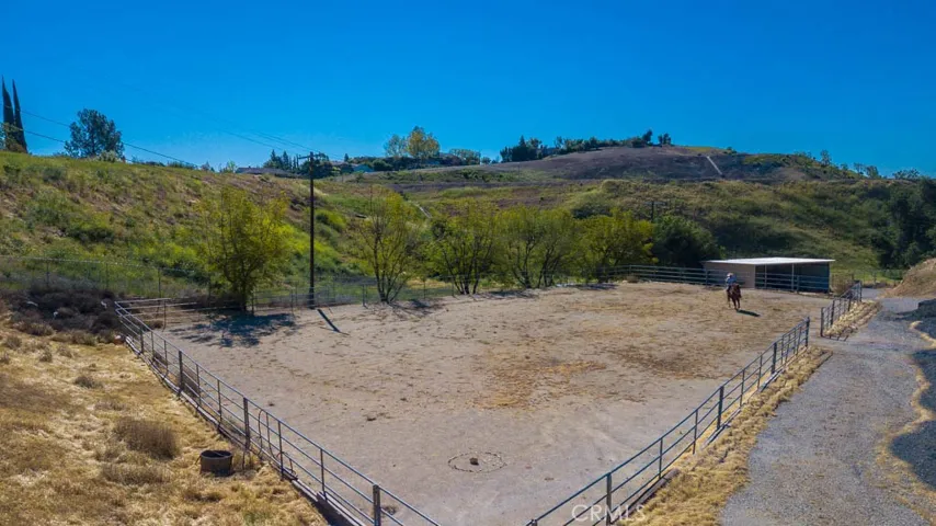 10650 Oakdale Avenue, Chatsworth, California 91311