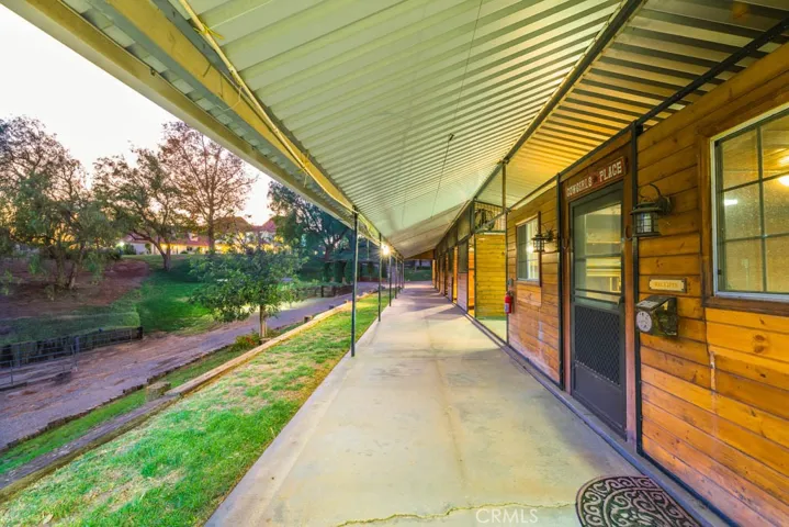 10650 Oakdale Avenue, Chatsworth, California 91311