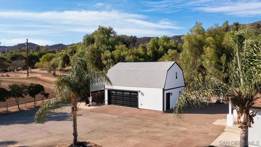 6140 Dehesa Rd, El Cajon, California 92019