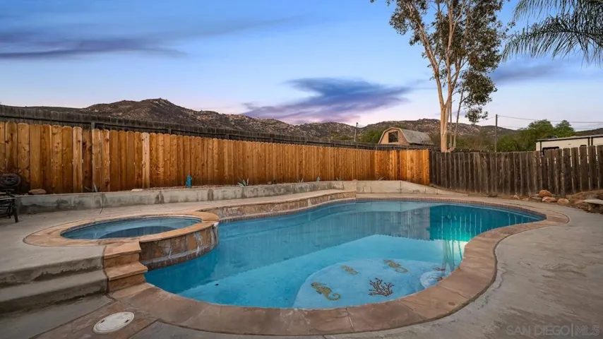 6140 Dehesa Rd, El Cajon, California 92019