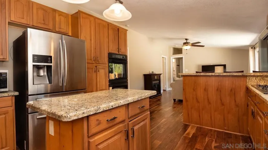 6140 Dehesa Rd, El Cajon, California 92019