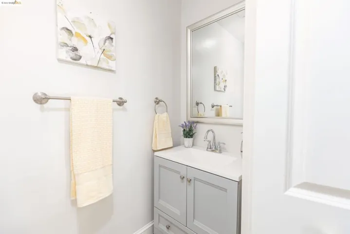 522 Carmel Ave, Albany, California 94706