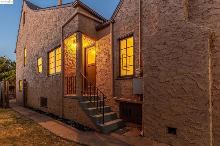 522 Carmel Ave, Albany, California 94706