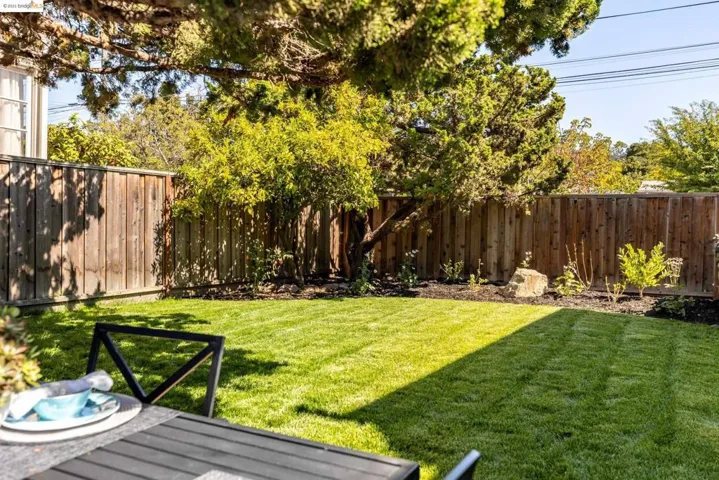 522 Carmel Ave, Albany, California 94706