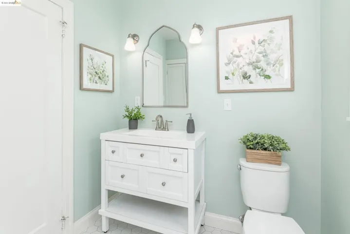522 Carmel Ave, Albany, California 94706