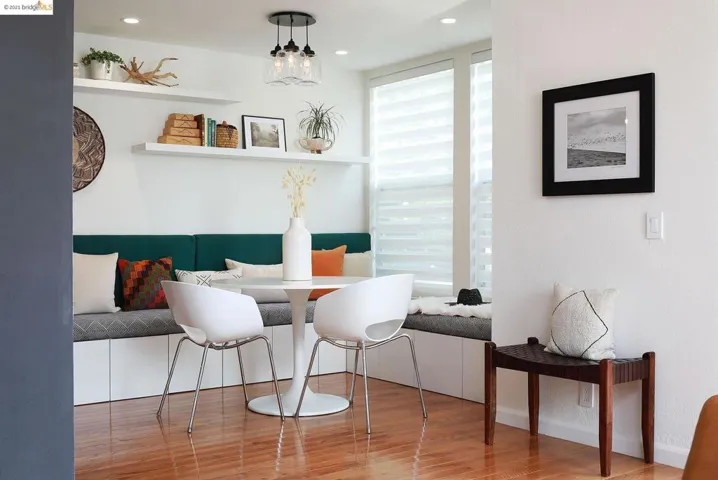 525 Mandana Blvd 102, Oakland, California 94610