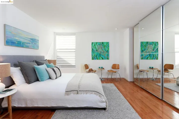 525 Mandana Blvd 102, Oakland, California 94610