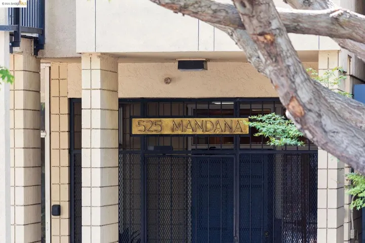 525 Mandana Blvd 102, Oakland, California 94610