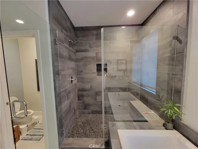 Master shower.