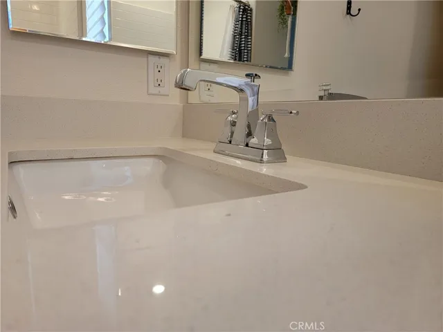 Quartz countertop