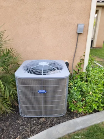 AC still looks new!
