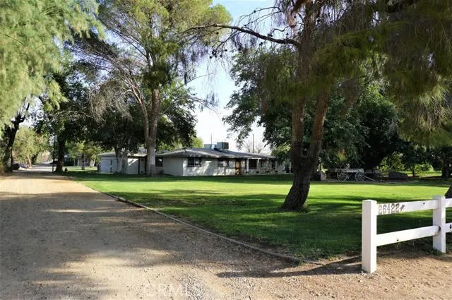 26422 Community Boulevard, Barstow, California 92311