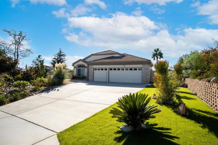 2211 Knollwood Ave, Fallbrook, California 92028