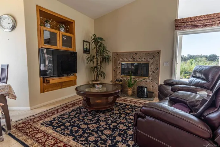 2211 Knollwood Ave, Fallbrook, California 92028