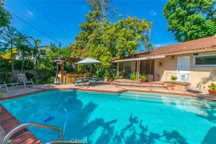13922 Sunset Drive, Whittier, California 90602