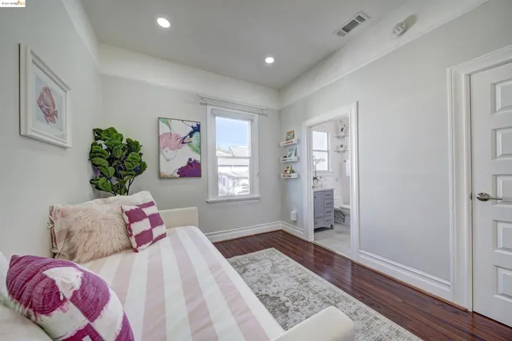 1634 Harmon St, Berkeley, California 94703