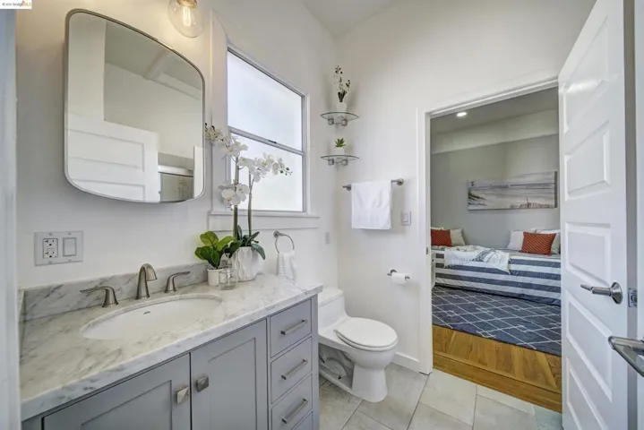 1634 Harmon St, Berkeley, California 94703