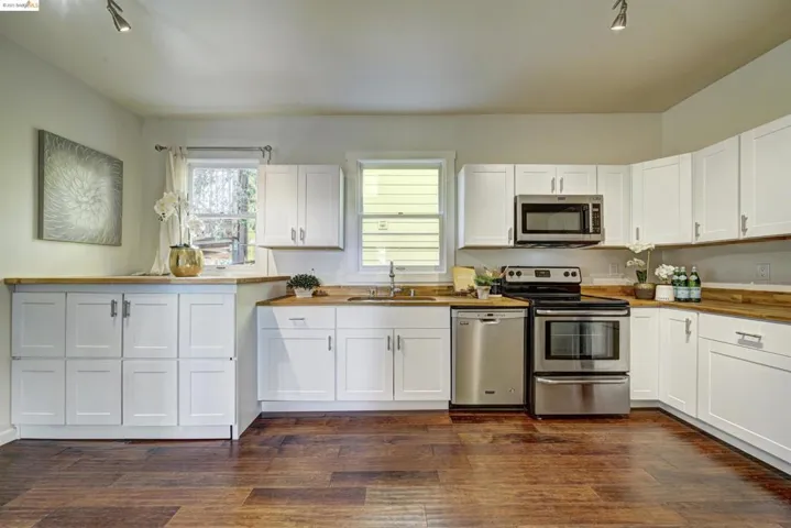 1634 Harmon St, Berkeley, California 94703