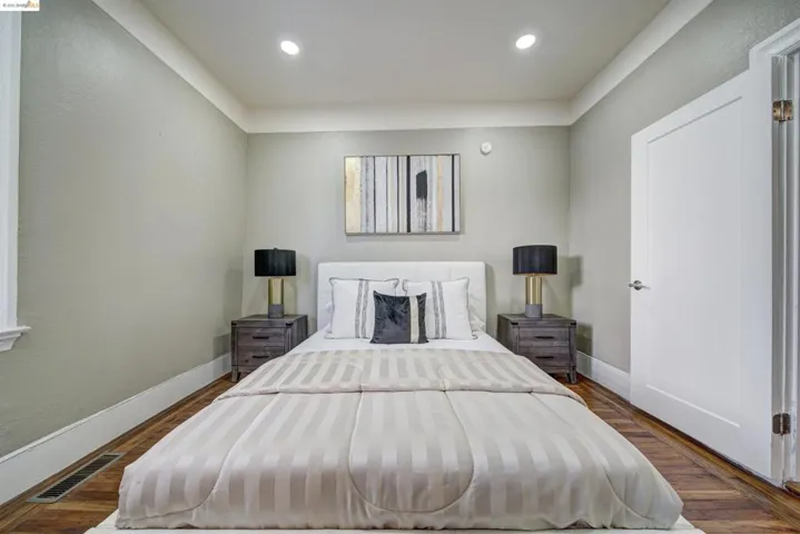 1634 Harmon St, Berkeley, California 94703