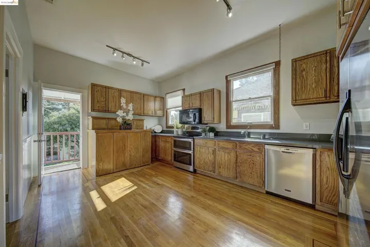 1634 Harmon St, Berkeley, California 94703