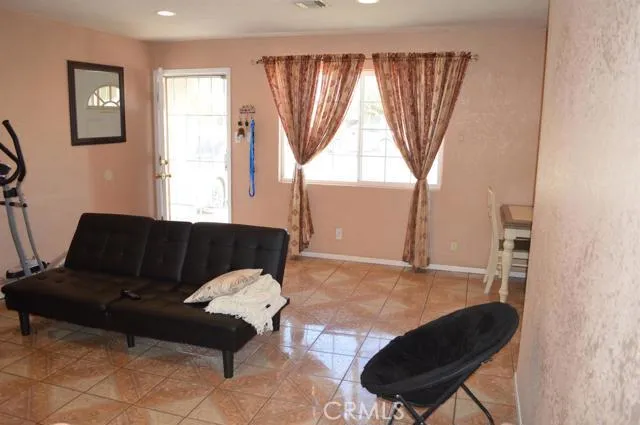34182 Woods Avenue, Barstow, California 92311